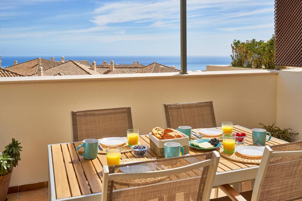 Sea View Penthouse, Pool, Privacy, Benalmadena Apartment Bagian luar foto